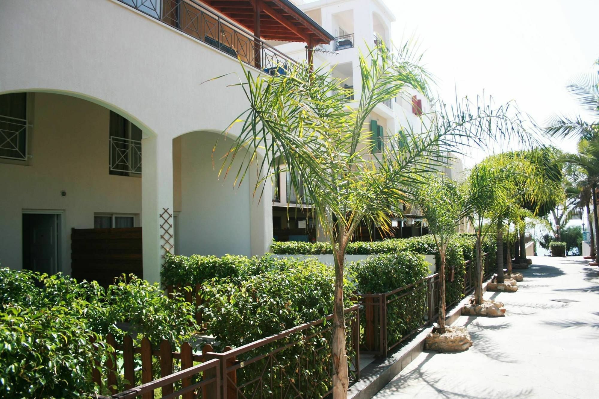 Sunrise Arches Apartments Limassol Exterior foto