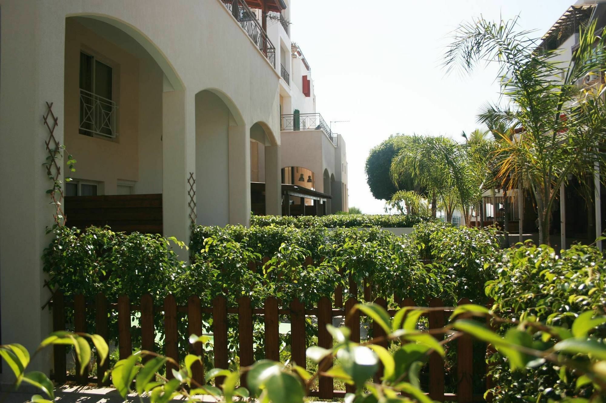 Sunrise Arches Apartments Limassol Exterior foto